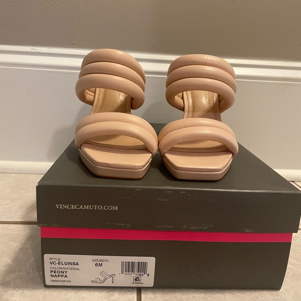 Vince Camuto Eluinsa Sandal
